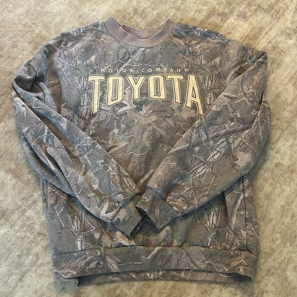 Toyota Crew neck